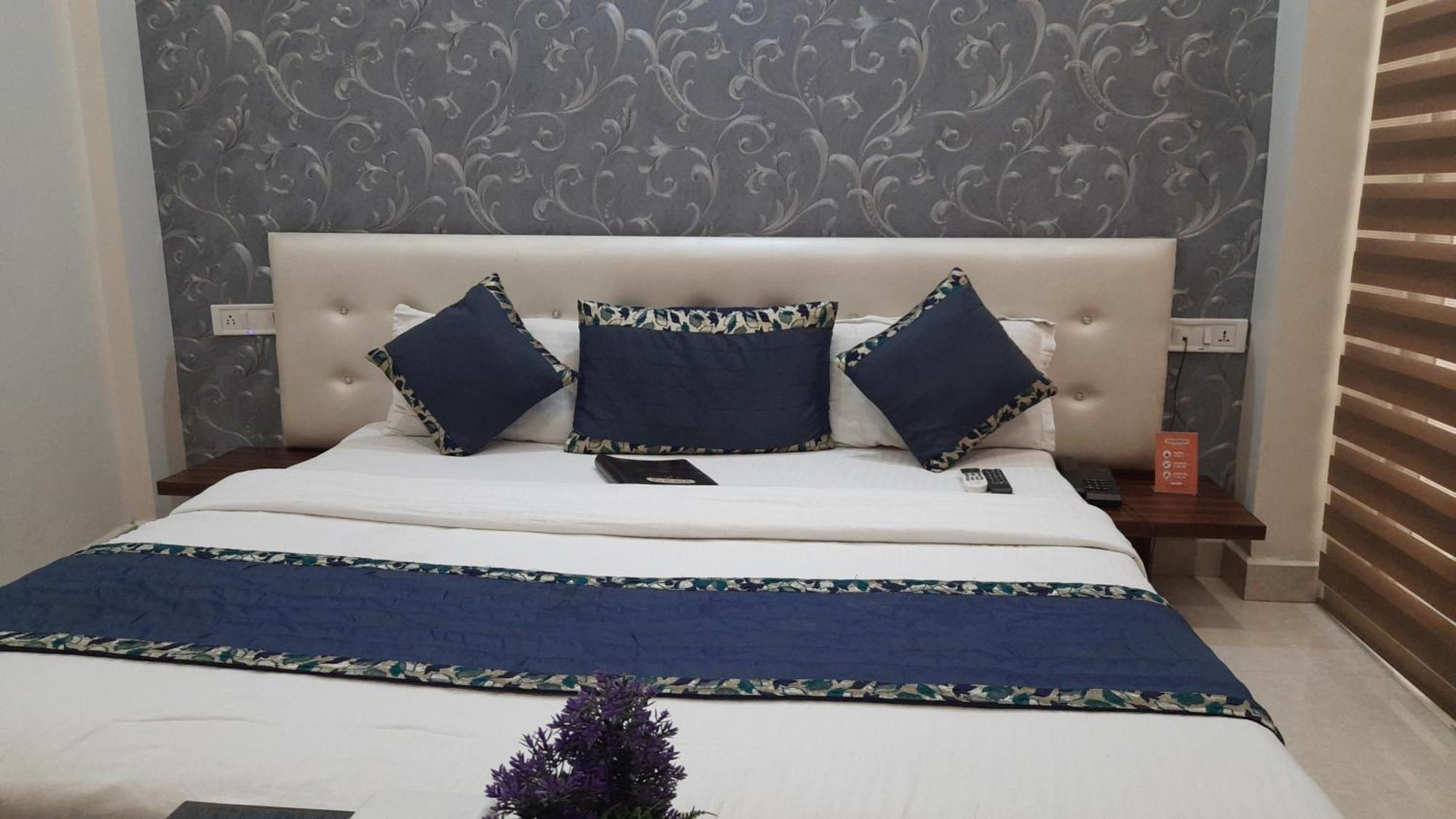 Hotel Ventures Inn Amritsar Zimmer foto