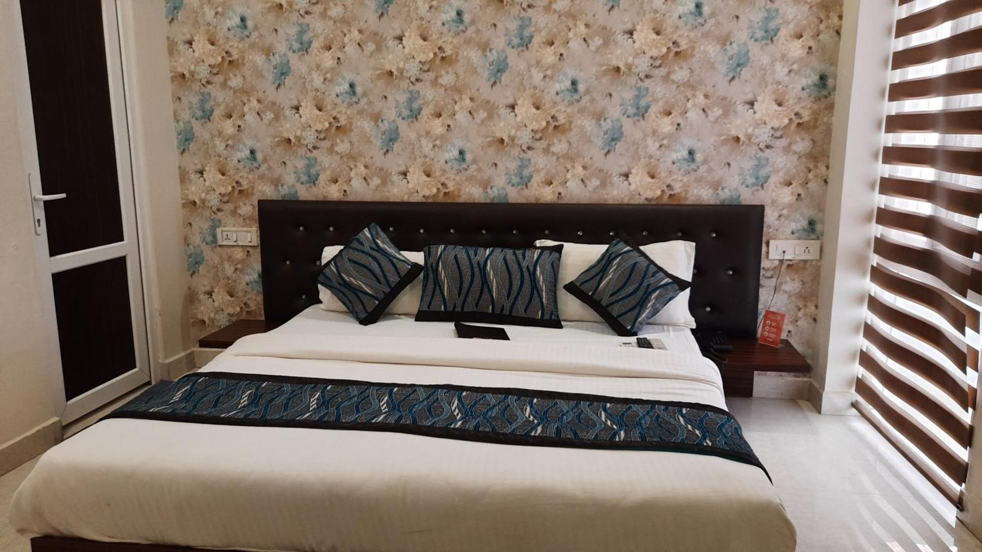 Hotel Ventures Inn Amritsar Zimmer foto
